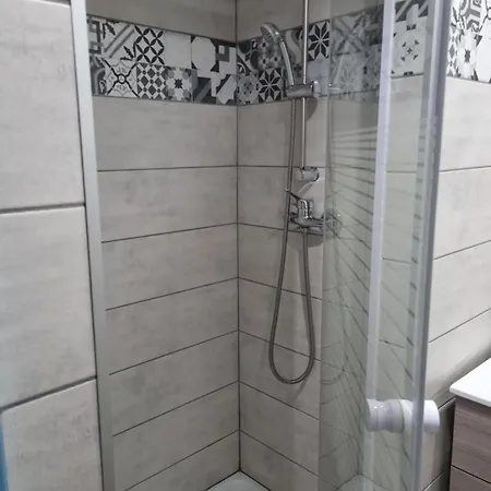 Appartement Lumineux - 7 Personnes - Falaises - Port - Parking *