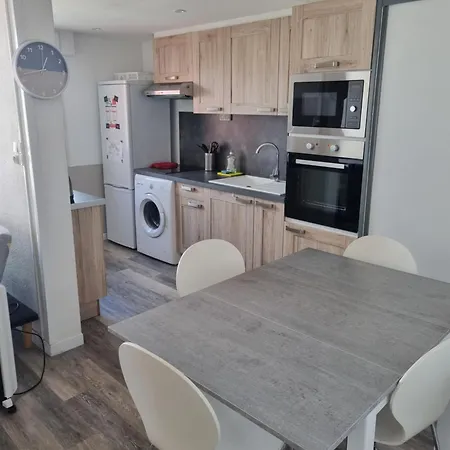 Apartment Lumineux - 7 Personnes - Falaises - Port - Parking