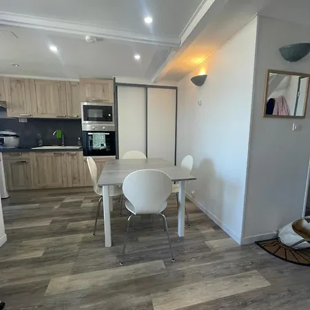 Lumineux - 7 Personnes - Falaises - Port - Parking Apartment