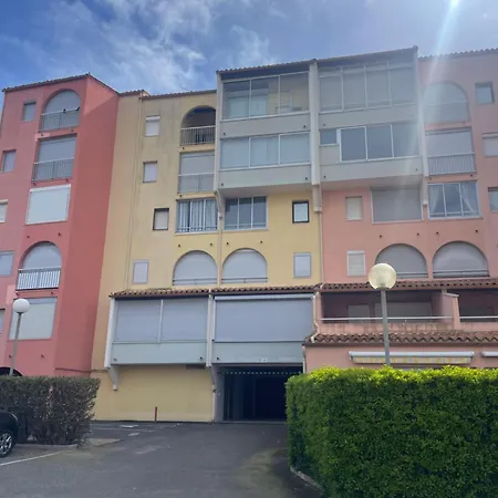 Lumineux - 7 Personnes - Falaises - Port - Parking * Agde