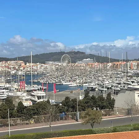 Lumineux - 7 Personnes - Falaises - Port - Parking * Agde